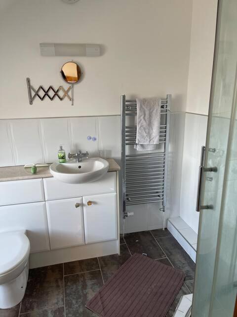 Holbeck Garden Villa Barrow-in-Furness Bagian luar foto